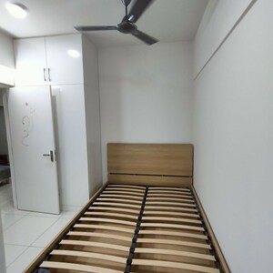 Room in 2 BHK Apartment at Icon Homz Iconest 3, Bommasandra – for Rent