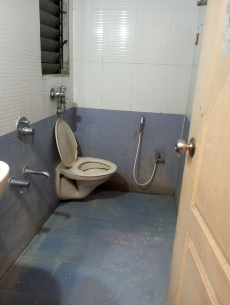 Bathroom, cosmos-park 1 Bedroom 470 Sq.Ft. Apartment In Ghodbunder Road Thane 10424690