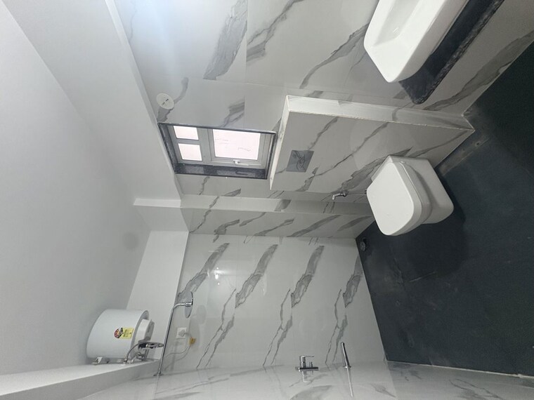 Bathroom, makwana-ishanand 3 Bedroom 1450 Sq.Ft. Apartment In Wanowrie Pune 10424697