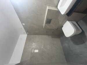 Bathroom in 3 BHK Apartment at Makwana Ishanand, Wanowrie – for Rent