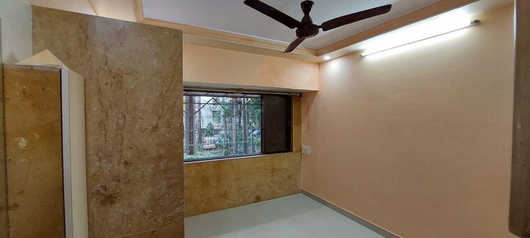 Room, saraf-chaudhary-nagar-chs 1 RK 310 Sq.Ft. Apartment In Kandivali East Mumbai 10424699