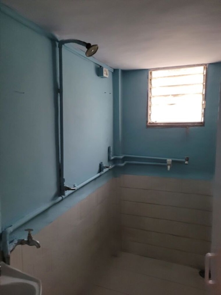 Bathroom, arunodaya-chs 2 Bedroom 740 Sq.Ft. Apartment In Andheri East Mumbai 10424694