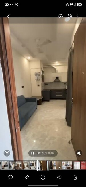 Bathroom in 1 BHK Builder Floor at Sector 40 – for Rent