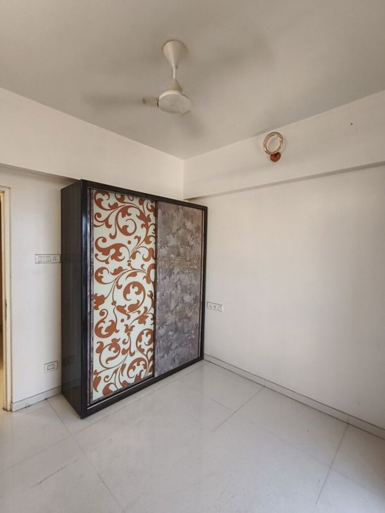 Room, vijay-orovia 2.5 Bedroom 800 Sq.Ft. Apartment In Ghodbunder Road Thane 10424720