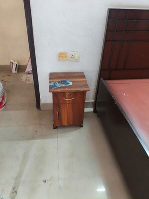 Furnished Amenities in 2.5 BHK Apartment at Skytech Matrott, Sector 76 – for Rent