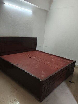 Bedroom in 2.5 BHK Apartment at Skytech Matrott, Sector 76 – for Rent