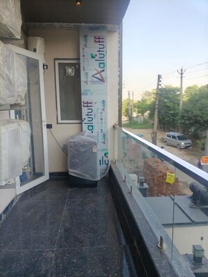 Balcony in 1 BHK Builder Floor at Sector 45 – for Rent