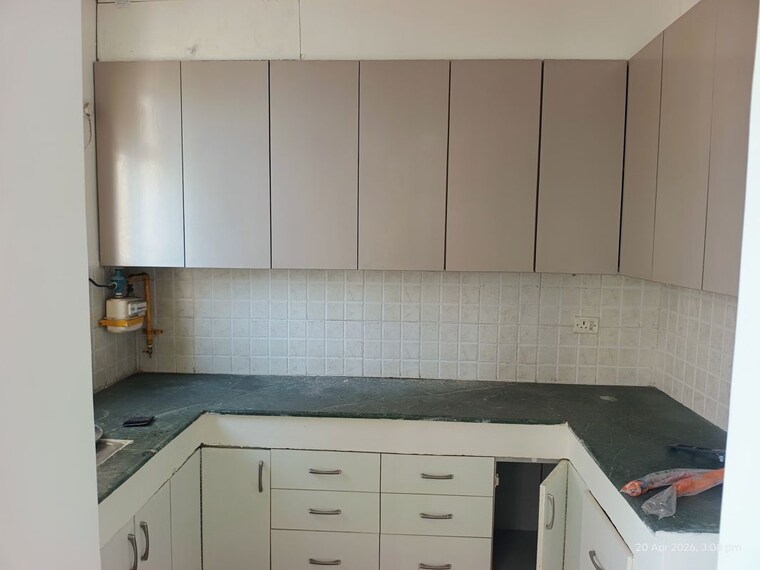 Kitchen, jaypee-greens-kosmos 3.5 Bedroom 1365 Sq.Ft. Apartment In Sector 134 Noida 10401885