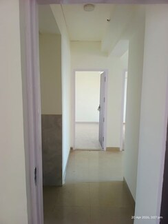 3.5 BHK + Basement Apartment For Rent in Jaypee Greens Kosmos