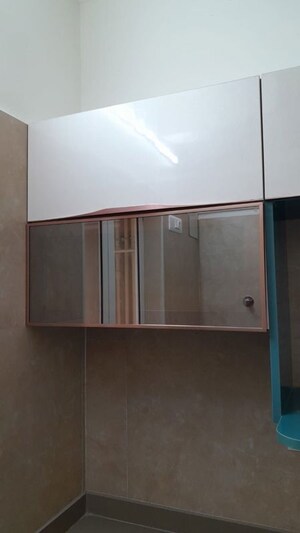 Room in 2 BHK Apartment at Dosti Group Landmark, Balkum Pada – for Rent