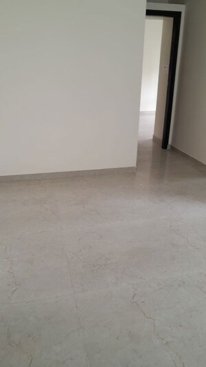 Room in 2 BHK Apartment at Dosti Group Landmark, Balkum Pada – for Rent
