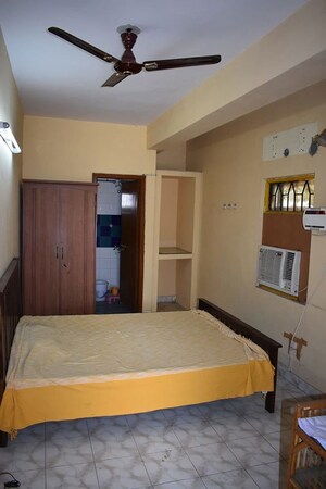 1 BHK Builder Floor For Rent in Gomti Nagar