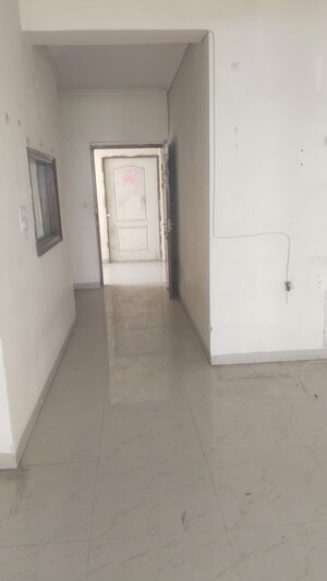 Building Lobby in 3 BHK Apartment at Parsvnath Planet, Gomti Nagar – for Rent