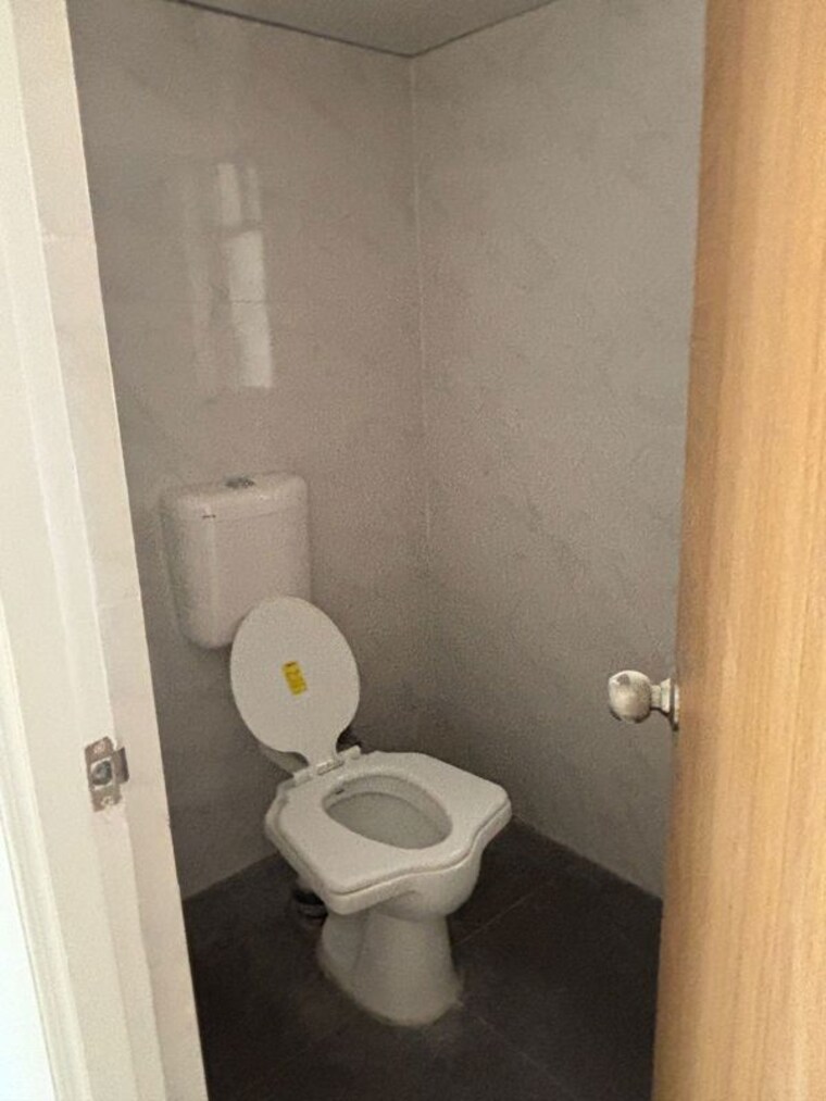 Bathroom, kumar-palaash-a 2 Bedroom 900 Sq.Ft. Apartment In Wadgaon Sheri Pune 10424780
