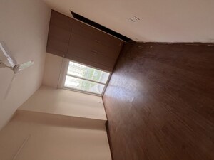 Master Bedroom in 2.5 BHK Apartment at Amrapali Ivory Heights, Amrapali Dream Valley – for Rent
