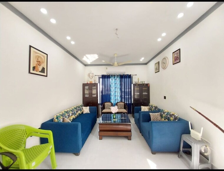 Living Room, empire-floors 4 Bedroom 263 Sq.Yd. Builder Floor In Sector 57 Gurgaon 10424810