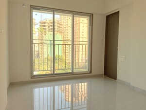 Room in 2 BHK Apartment at Shiv Pearl Gardens, Malad West – for Rent