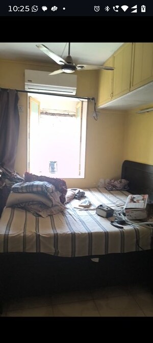 Bedroom in 2 BHK Apartment at Nehru Nagar – for Rent