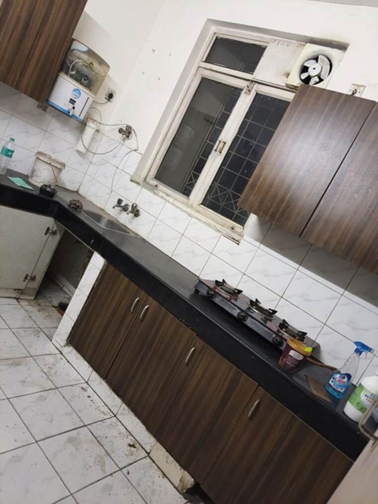 Balcony, ansal-florence-residency 3 Bedroom 300 Sq.Yd. Builder Floor In Sector 57 Gurgaon 10424823