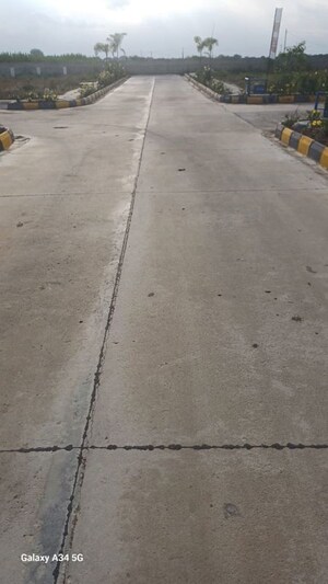   Plot at Ismailkhanpet – for Sale