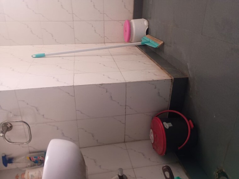 Bathroom, sg-impression-plus 2 Bedroom 970 Sq.Ft. Apartment In Raj Nagar Extension Ghaziabad 10424858