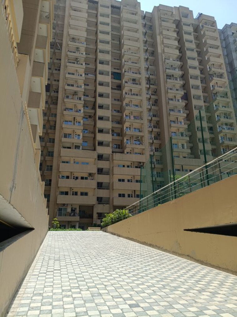 Balcony, elegant-splendour 2 Bedroom 1061 Sq.Ft. Apartment In Tech Zone 4 Greater Noida Greater Noida 10424854