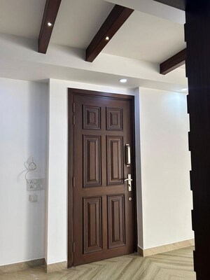  3 BHK Builder Floor at Sukhdev Vihar – for Rent