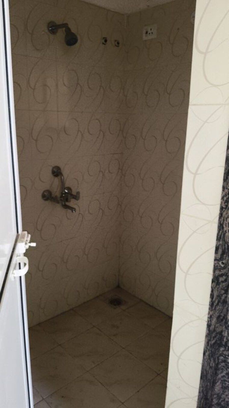 Bathroom, priyadarshani-chs 1 Bedroom 450 Sq.Ft. Apartment In Prabhadevi Mumbai 10424877