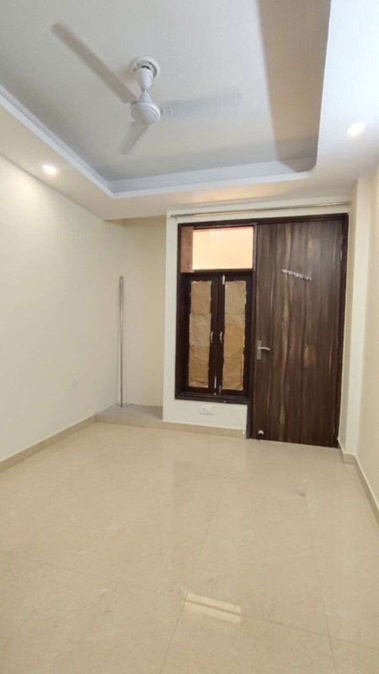 Room, freedom fighters enclave 1 Bedroom 500 Sq.Ft. Builder Floor In Freedom Fighters Enclave Delhi 10424887