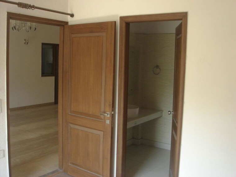 Bedroom, pamposh enclave 3 Bedroom 3500 Sq.Ft. Builder Floor In Pamposh Enclave Delhi 10424897