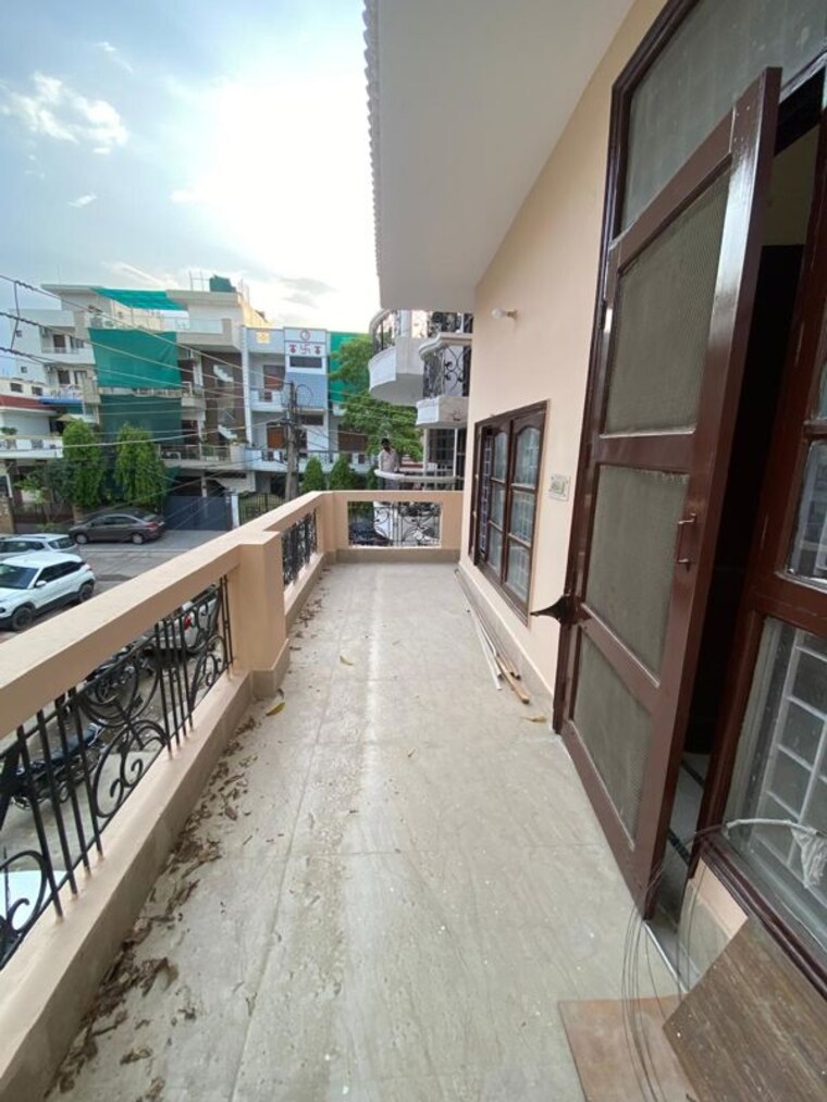 Balcony, sector 23a 2 Bedroom 173 Sq.Ft. Builder Floor In Sector 23a Gurgaon 10424898