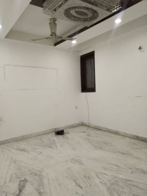 Room in 2 BHK Builder Floor at Malviya Nagar – for Rent