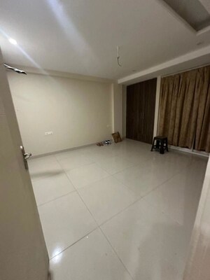 Room in 3 BHK Apartment at Maya Garden City, Lohgarh – for Rent
