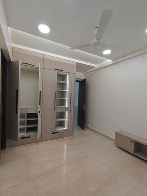 Bedroom in 3 BHK Apartment at Kalpataru Magnus, Bandra East – for Rent