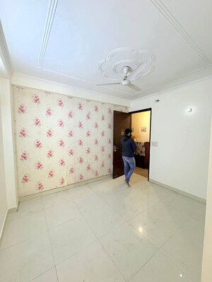 Bathroom in 1 BHK Builder Floor at Saket – for Rent