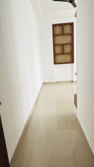 Room in 2 BHK Apartment at Jaypee Kensington Park Apartments, Sector 133 – for Rent