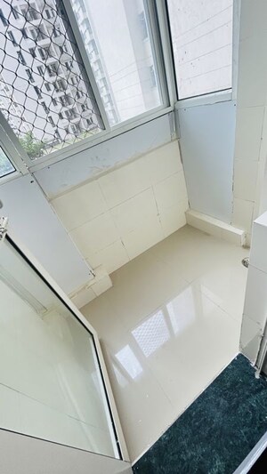 Furnished Amenities in 2 BHK Apartment at Jaypee Kensington Park Apartments, Sector 133 – for Rent