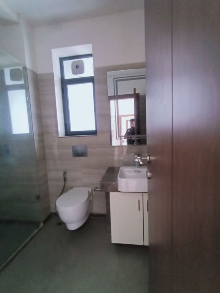 Bathroom, m3m-latitude 4 Bedroom 3000 Sq.Ft. Apartment In Sector 65 Gurgaon 10424997