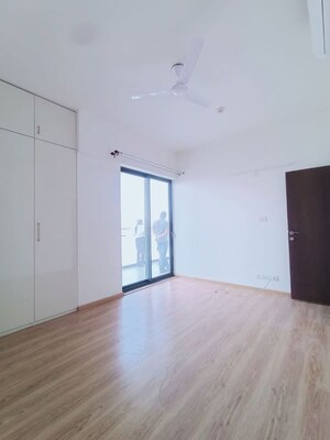 Room in 4 BHK Apartment at M3M Latitude, Sector 65 – for Rent