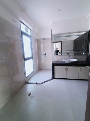 Kitchen in 4 BHK Apartment at M3M Latitude, Sector 65 – for Rent