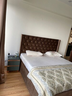 Bedroom in 4 BHK Apartment at M3M Latitude, Sector 65 – for Rent