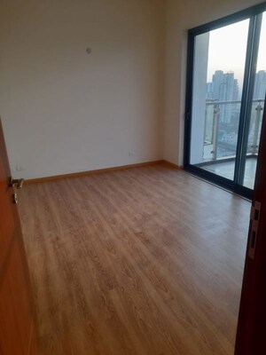 Room in 4 BHK Apartment at M3M Latitude, Sector 65 – for Rent
