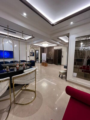 Team Area in 3 BHK Apartment at Anant Raj Ashok Estate, Sector 63a – for Rent