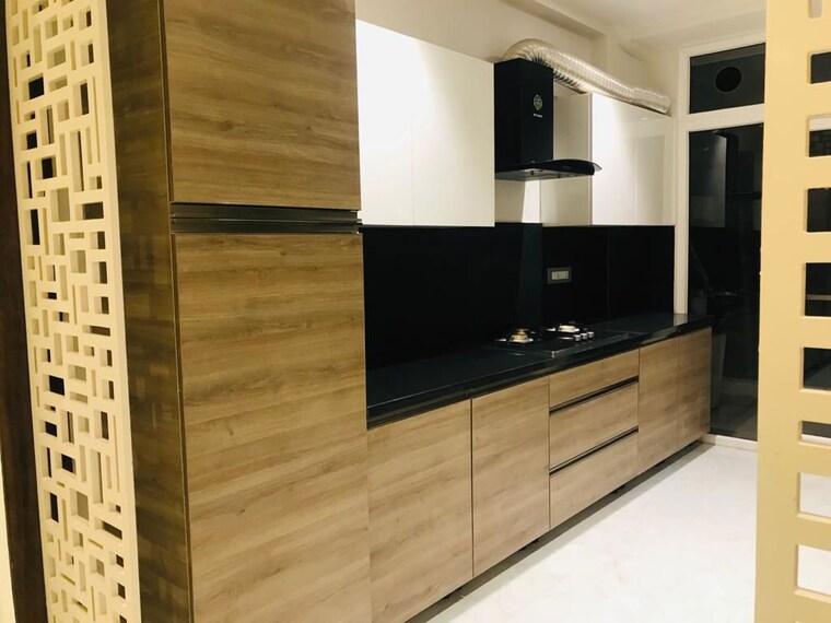 Kitchen, nirvana country 3 Bedroom 1500 Sq.Ft. Builder Floor In Nirvana Country Gurgaon 10425006