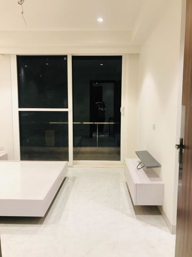 Bathroom, nirvana country 3 Bedroom 1500 Sq.Ft. Builder Floor In Nirvana Country Gurgaon 10425006