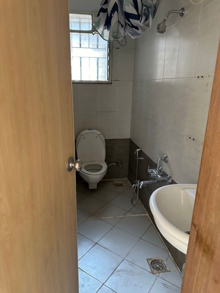 Bathroom, pristine-prism 3 Bedroom 1450 Sq.Ft. Apartment In Aundh Pune 10425029