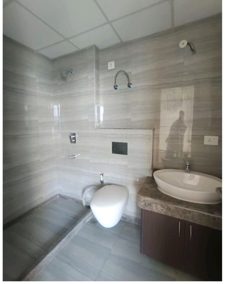 Bathroom, chintels-serenity 3 Bedroom 2100 Sq.Ft. Apartment In Sector 109 Gurgaon 10425035