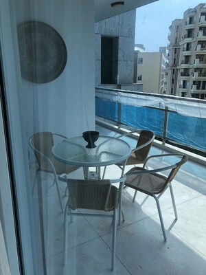 Team Area in 2.5 BHK Apartment at Unitech Harmony, Sector 50 – for Rent