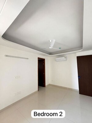 Room in 3 BHK Apartment at Kharar Road – for Rent