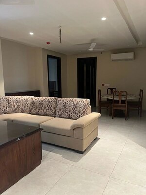 Bedroom in 4 BHK Apartment at Sector 82 – for Rent